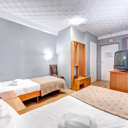 Hotel 7F Kiev Dış mekan fotoğraf