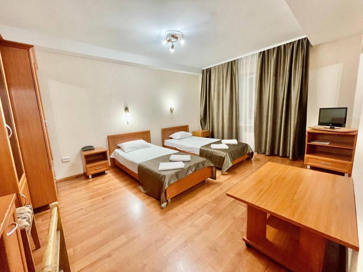 Hotel 7F Kiev Dış mekan fotoğraf