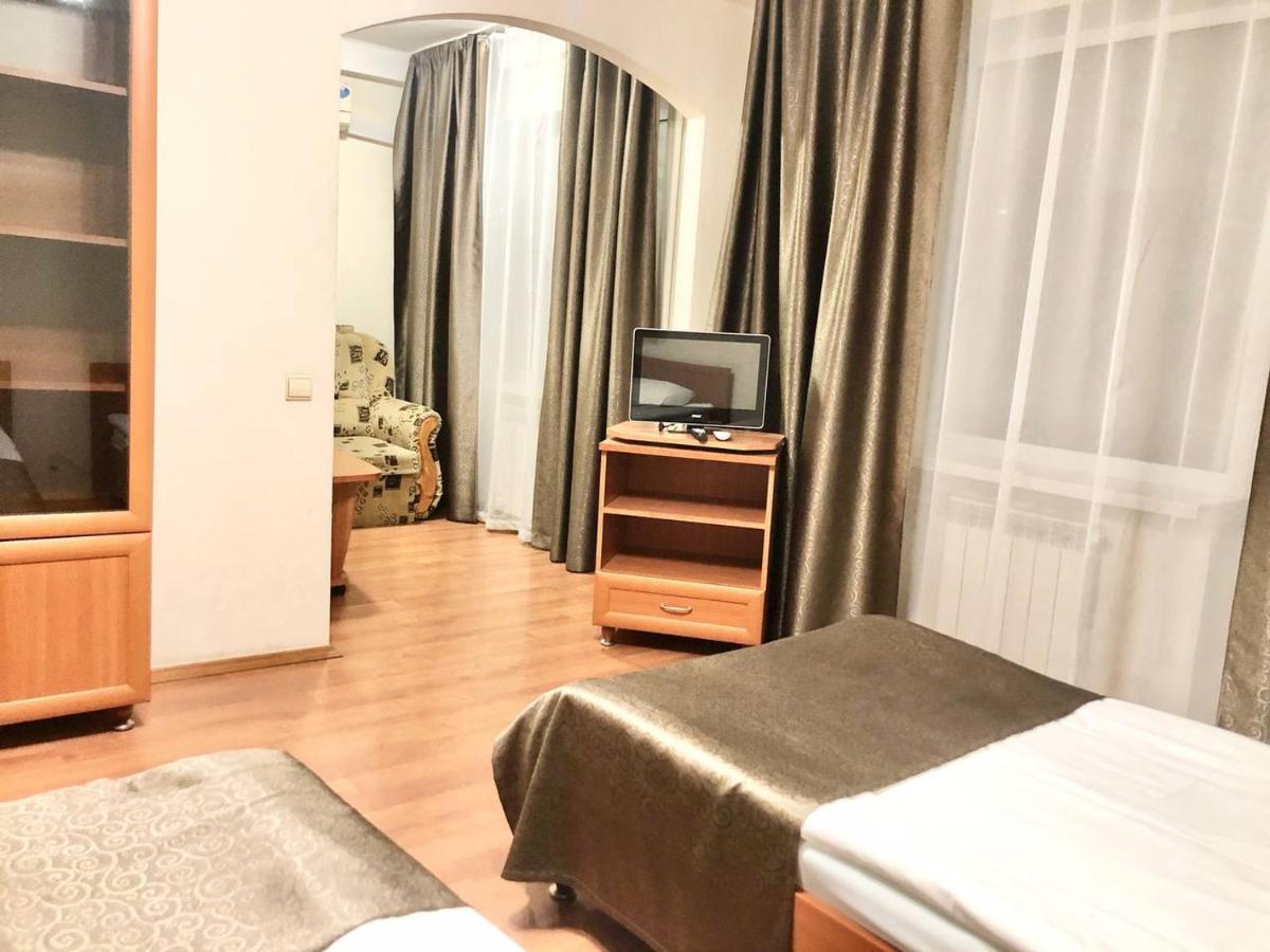 Hotel 7F Kiev Dış mekan fotoğraf