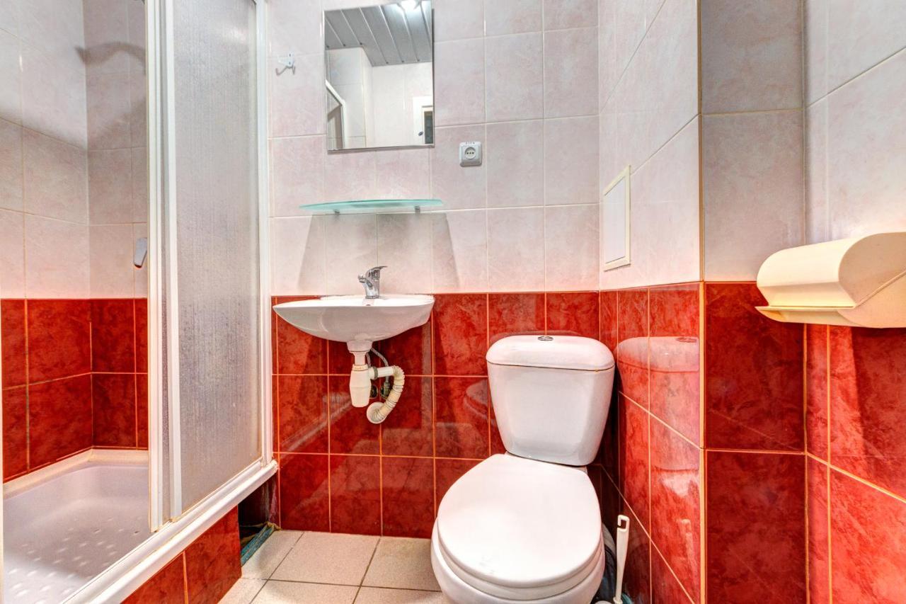 Hotel 7F Kiev Dış mekan fotoğraf