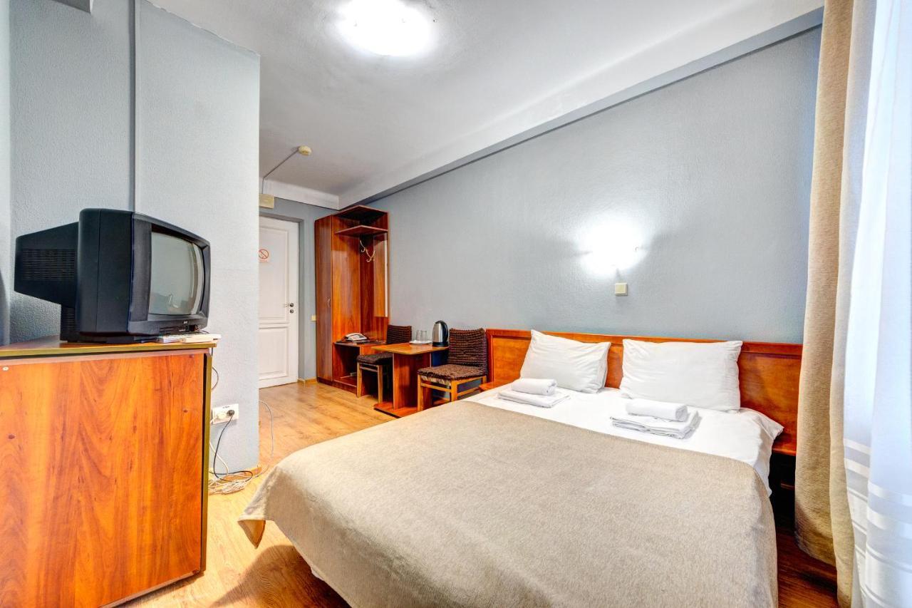 Hotel 7F Kiev Dış mekan fotoğraf