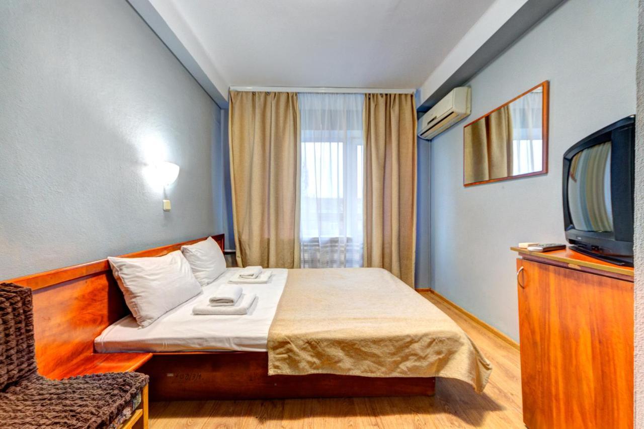 Hotel 7F Kiev Dış mekan fotoğraf