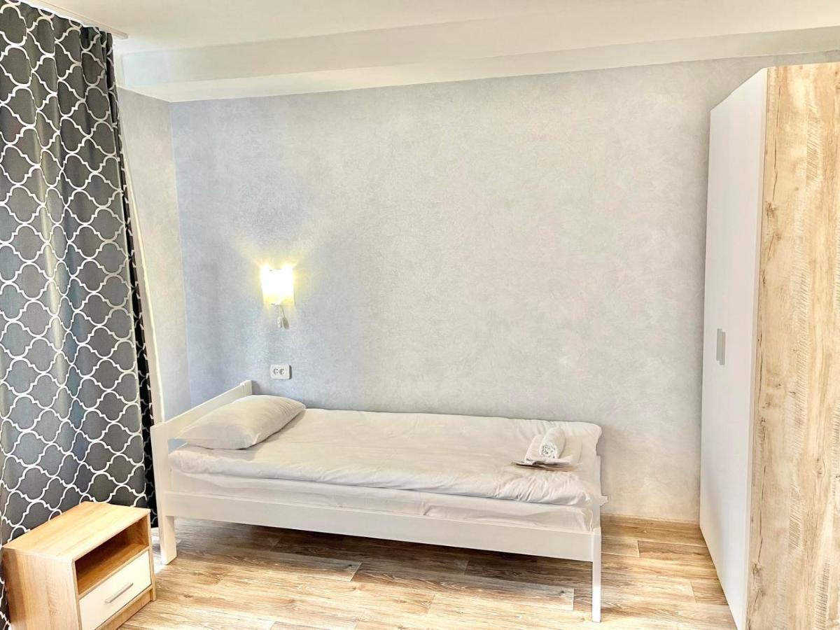 Hotel 7F Kiev Dış mekan fotoğraf