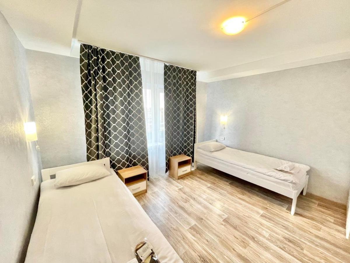 Hotel 7F Kiev Dış mekan fotoğraf